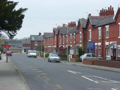 רחוב בעיירה פוינטון שליד מנצ'סטר. מתוך ויקיפדיה