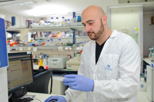 Dr. Yaakov Hana. Photo: Weizmann Institute