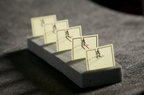 This array of five cells of a supermaterial developed by engineers from Duke University converts the energy of stray microwaves, for example, from Wi-Fi networks, into an electric current of 7 volts and with an efficiency of about 37%. Photo: Duke University