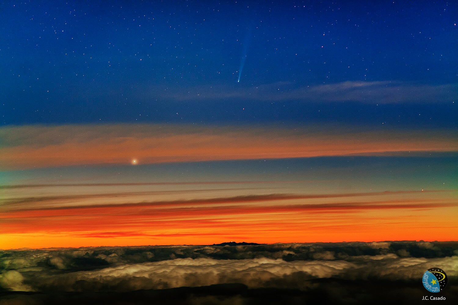 Comet Ison and the planet "Hama" in the early morning just before sunrise in the sky of the Canary Islands, Spain.