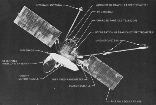 תרשים מבנה החללית מרינר 10. איור: נאס"א