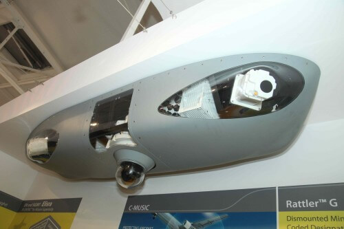 نظام C-MUSIC لحماية طائرات الركاب من الصواريخ المحمولة على الكتف في معرض باريس الجوي 2011. تصوير: عساف شيلو إسرائيل صن،