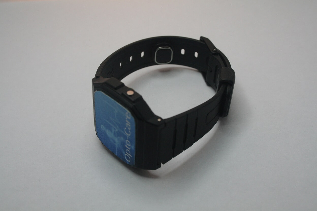 optocare - a bracelet for medical monitoring that will be presented at the Nano-Israel Conference 2014. PR photo