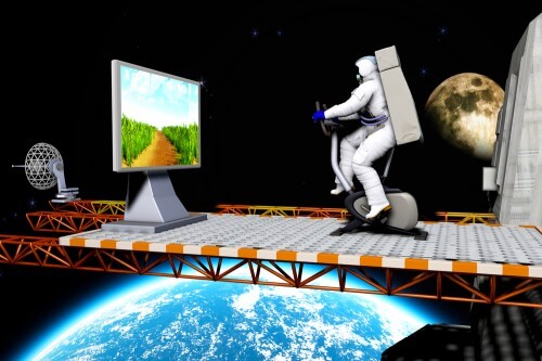 אימוני אסטרונאוטים. איור: shutterstock