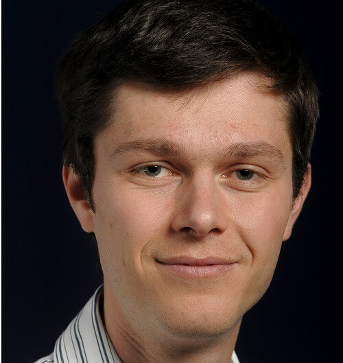 البروفيسور أليكس فيش، رئيس قسم الإلكترونيات النانوية في كلية الهندسة في بار إيلان