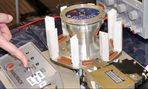 مختبر لذبابة الفاكهة سيتم إطلاقه إلى محطة الفضاء الدولية