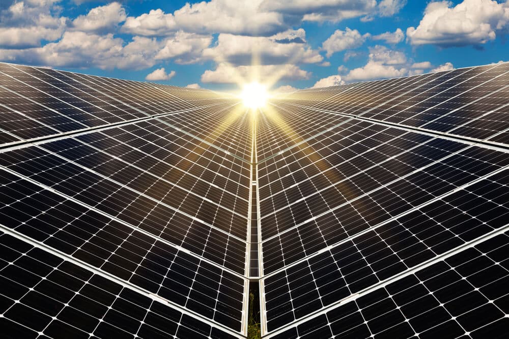 solar cells. Illustration: shutterstock