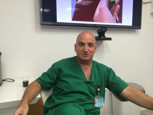 ד"ר ארז קחל –כירורג לב, מנהל ממרפאת הפצעים לאחר ניתוחי לב בבית החולים שיבא תל השומר 