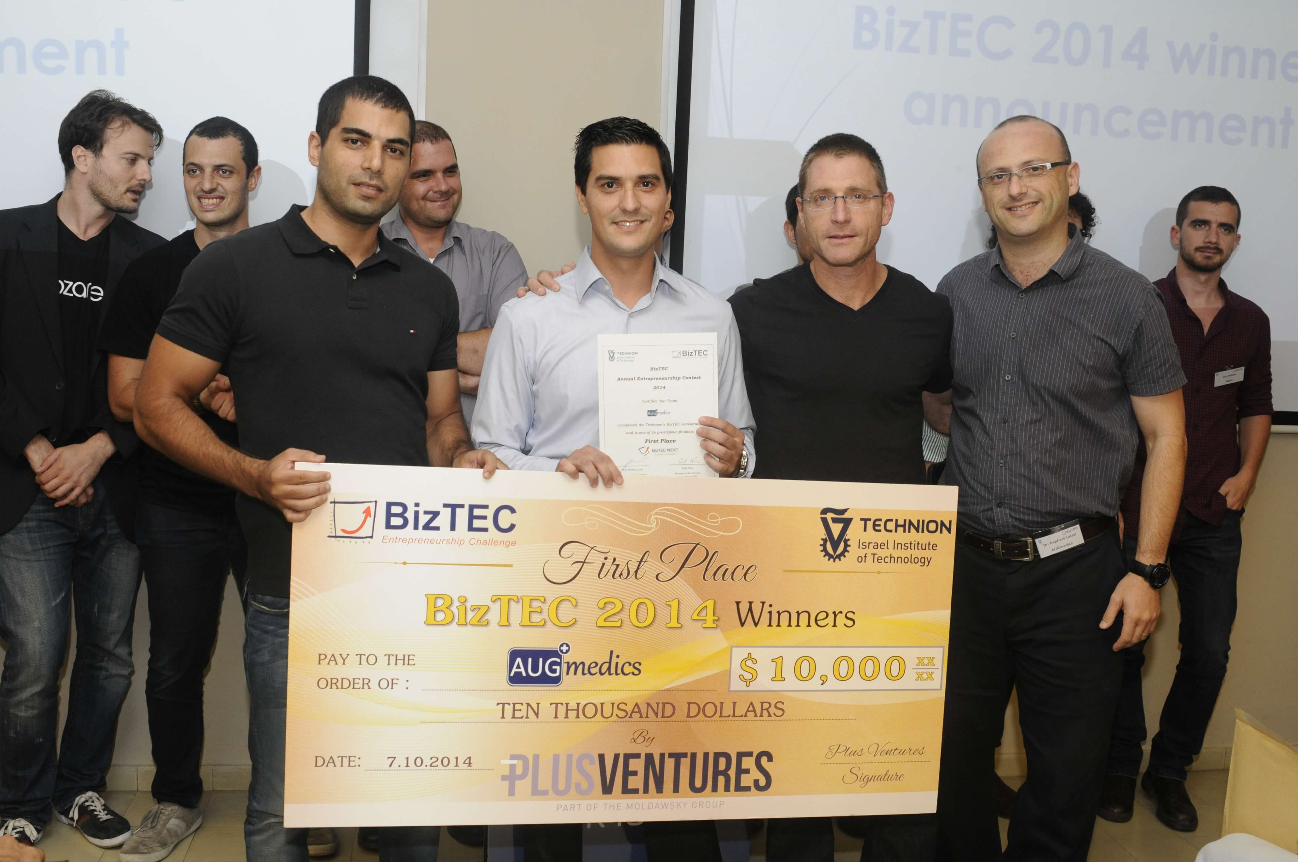 Ogmedic company people, who won the first prize - 10,000 dollars. Photo: Technion spokespeople