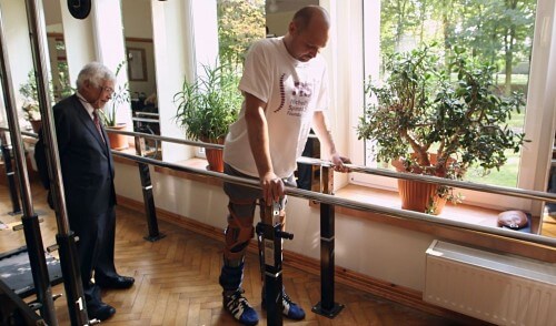 Dark Fidika from Bulgaria, who was paralyzed from the chest down, regained feeling in his legs thanks to an innovative treatment in which cells extracted from the brain were injected through his nose into the affected area. PR photo - the BBC's Panorama program