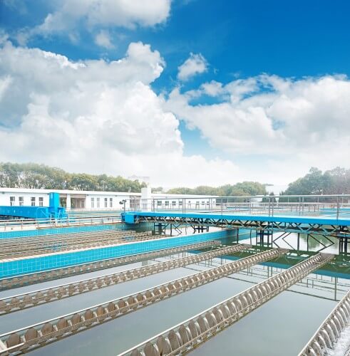 A modern institute for wastewater treatment. Photo: shutterstock