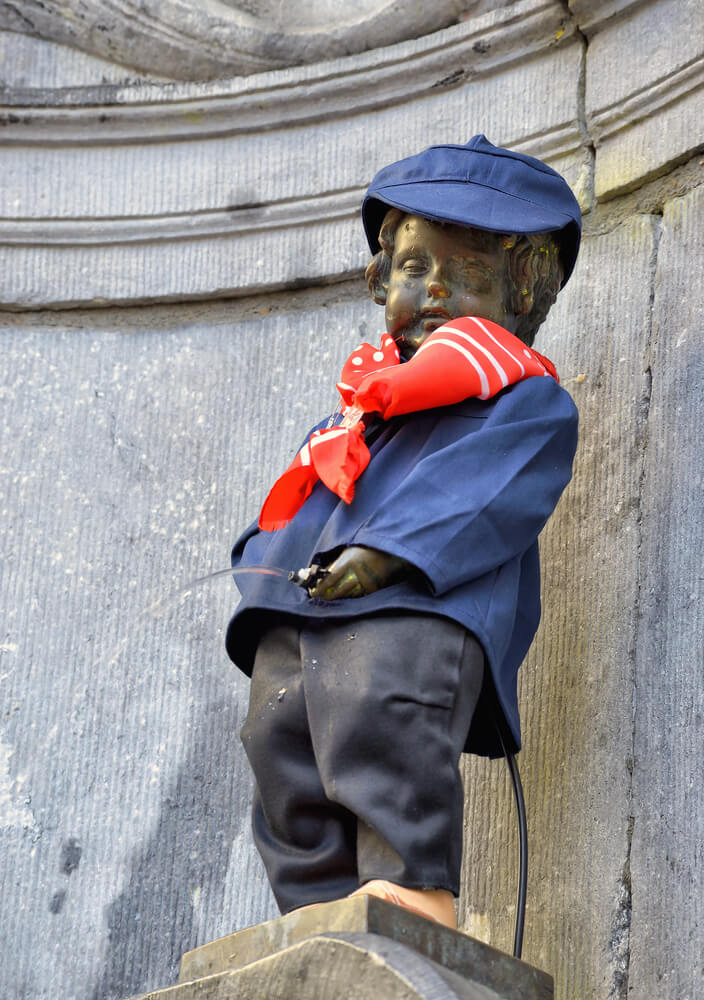 פסל "הילד המשתין" בבריסל. צילום: skyfish / Shutterstock.com