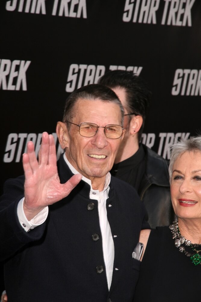 השחקן לאונרד נימוי ואשתו סוזן בפתיחת סרט מסדרת סרטי "מסע בין כוכבים" בהוליווד, 3/4/2009. צילום: s_bukley / Shutterstock.com