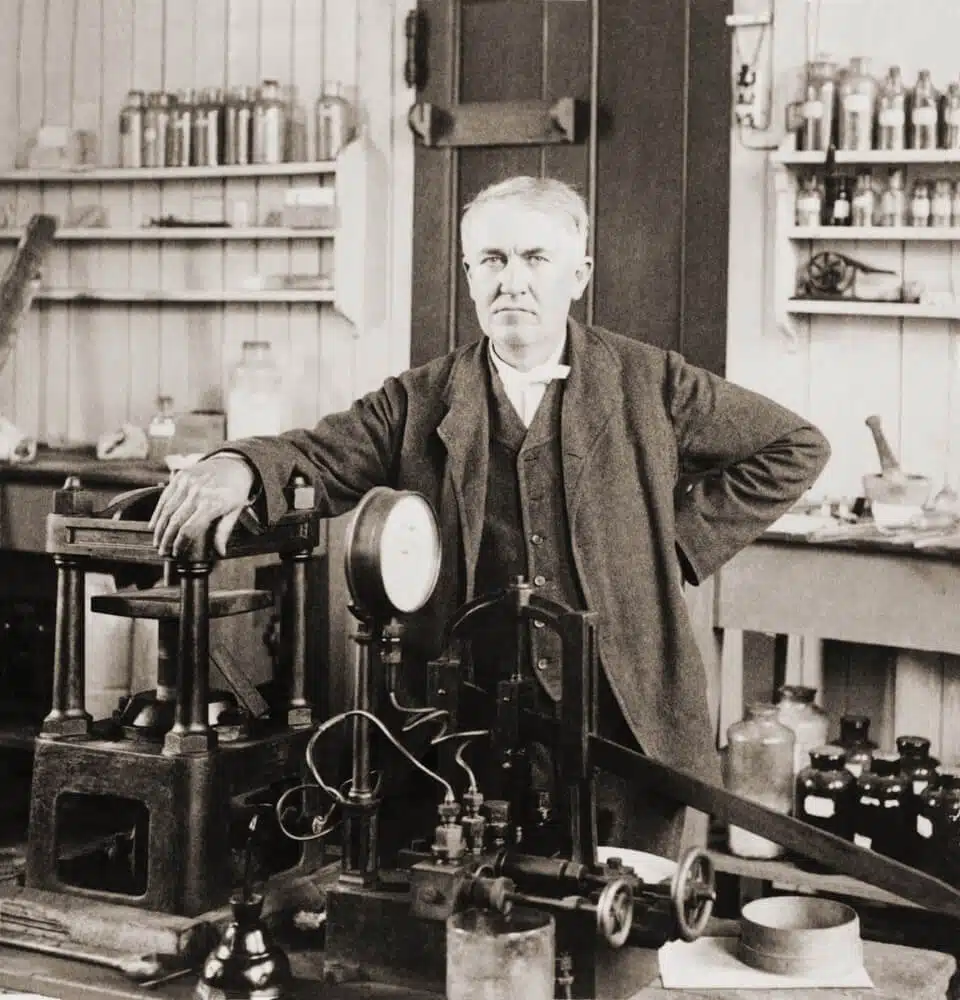 תומס אדיסון במעבדתו בניו ג'רזי, 1901. צילום: shutterstock