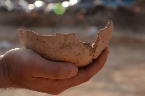 وعاء من العصر البرونزي المبكر 1 (3500 قبل الميلاد) تصوير: يولي شوارتز، بإذن من سلطة الآثار الإسرائيلية
