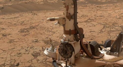 התחנה המטאורולוגית המותקנת על רכב המאדים קיוריוסיטי. צילום: נאס"א