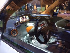 מכונית קונספט מאובזרת בממשקי אדם מכונה, בדרך למכונית אוטונומית. המכונית עוצבה על ידי חברת עיצוב שוויצרית עבור מכון RINSPEED. הדגם הוצב בתערוכת סביט 2015 שהתקיימה בחודש מארס 2015 בהנובר, גרמניה. צילום: אבי בליזובסקי