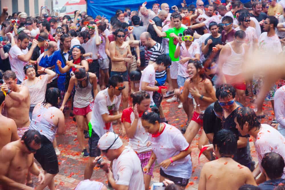 Iodine tomatoes at the Tomatina festival. Photo: Iakov Filimonov / Shutterstock.com