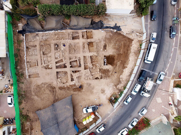 צילום אווירי של החפירה: גיא פיטוסי, באדיבות רשות העתיקות