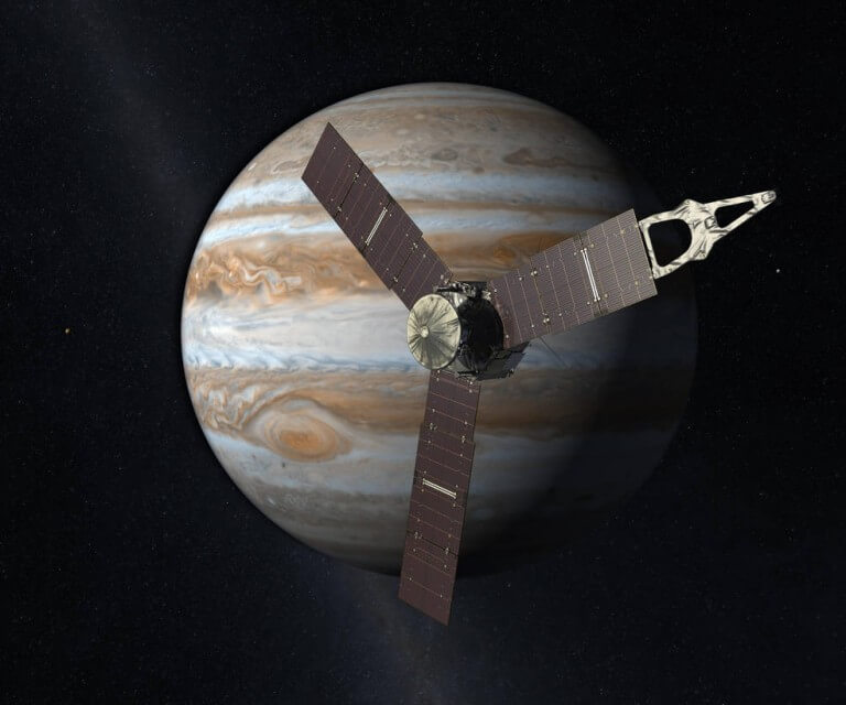 A simulation of Juno near Jupiter. The probe's massive solar panels can be clearly seen. Image: NASA