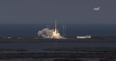 שיגור החללית דראגון של חברת ספייס אקס ב-8 באפריל 2016. צילום: נאס"א