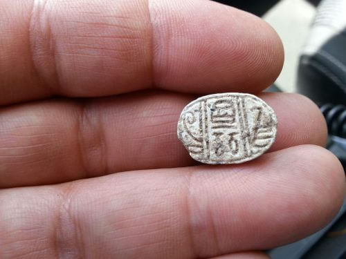 The scarab amulet found by the students. Photo: Dina Gurni, Antiquities Authority