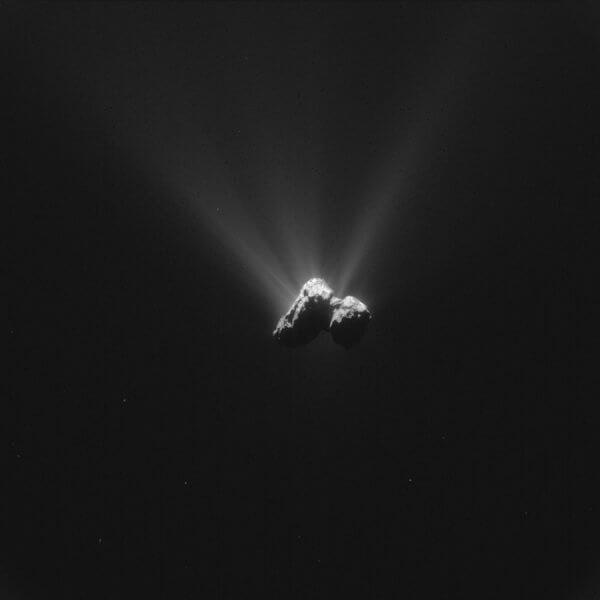 Rosetta's comet in August 2015, when it was closest to the Sun, when most of the glycine was detected. Photo: European Space Agency
