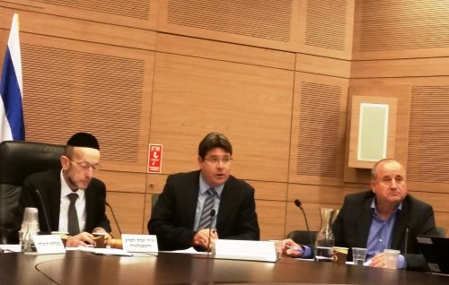 Science Minister Ofir Akunis and Knesset Science Committee Chairman MK Uri Makleb at the committee meeting on 4/7/16. PR photo - Knesset Science Committee
