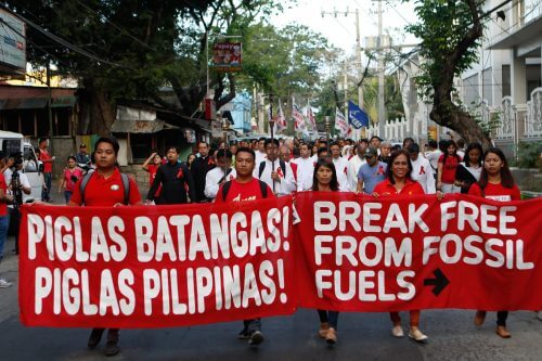 מחאה נגד שימוש בדלקים פוסיליים בפיליפינים, 2016. מקור: AC Dimatatac / Break Free Batangas.