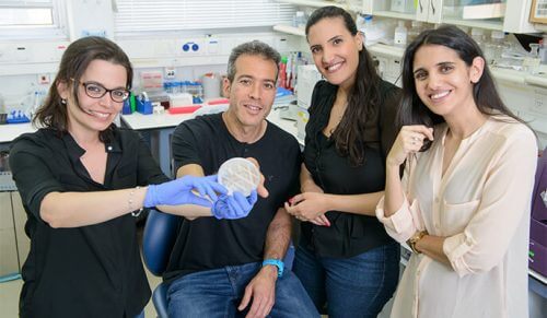 From the right: Shira Weingarten-Gabai, Shani Elias-Kirma, Prof. Eran Segal and Der Ronit Nir. Genetic Engineering