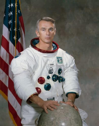 הדיוקן הרשמי של האסטרונאוט יוג'ין סרנן. מקור: נאס"א.