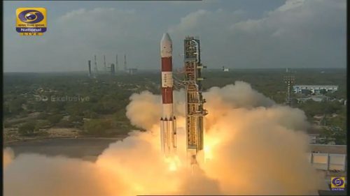 Launch of a PSLV launcher from India, 15/2/17 with 103 satellites on it, two of them Israeli. Photo: Indian Space Agency
