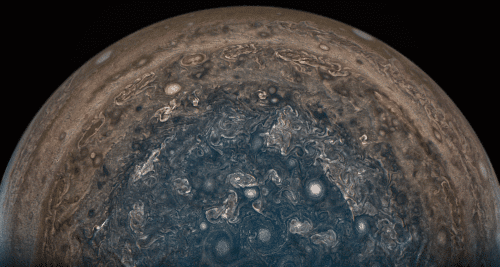 The south pole of Jupiter, as imaged by the Juno probe on February 2, 2017 from a distance of 101,00 km from Jupiter. The image has been processed for color enhancement. Source: NASA/JPL-Caltech/SwRI/MSSS/John Landino.