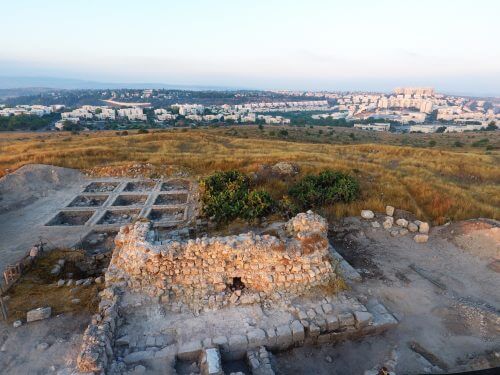 חפירת התיתורה במודיעין – צילום אווירי: יצחק מרמלשטיין, רשות העתיקות.