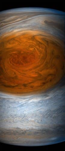 הכתם האדום הגדול, בצילום מעובד של החללית ג'ונו. מקור: NASA / SwRI / MSSS / Gerald Eichstädt / Seán Doran.