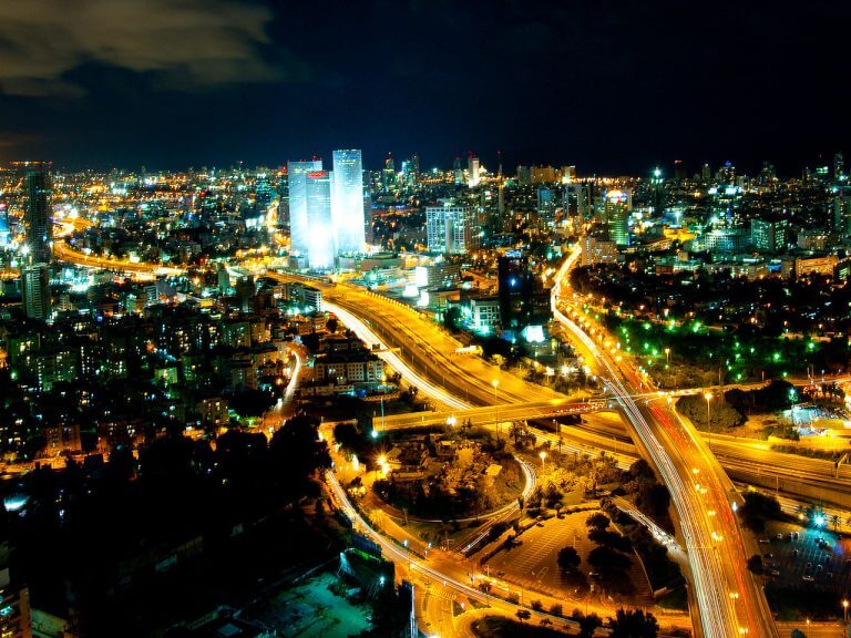 Tel Aviv. Do the problems that are considered facts for many Israelis actually exist? Photo: Gilad Avidan / Wikimedia.