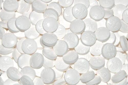 אספירין נמצא יעיל בטיפול במחלות שונות. ראיות מראות שהוא גם יכול למנוע היווצרות גרורות ממאירות. אילוסטרציה: Jill Watson.
