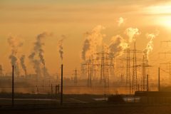 זיהום אוויר שמקורו בתחנות כוח, בתעשייה, בתחבורה ועוד גורם לעד 2,253 מקרי מוות בשנה. אילוסטרציה: pixabay.