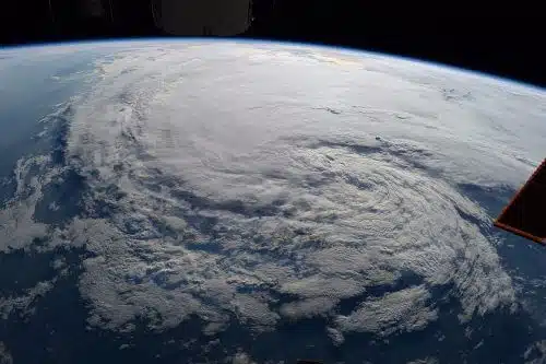 הוריקן הארווי כפי שנראה מתחנת החלל הבינלאומית. מקור: NASA.