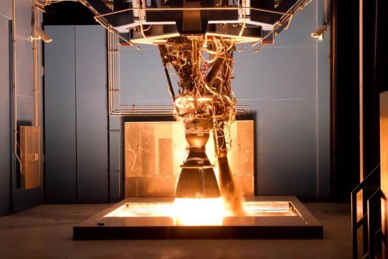 ניסוי במנוע מרלין במתקן של ספייס אקס בטקסס, 2012. מקור: SpaceX.