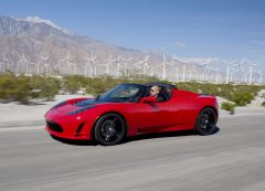 מכונית טסלה רודסטר, 2011. מקור: Tesla Motors , Wikimedia