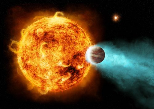 The simulation of the extrasolar gas giant CoRoT-2b, which orbits its star at a distance of only about 4 million km, with an orbital period of 1.7 days. Due to its close proximity to the star, the gas giant loses about 5 million every one second tons of material. Source: Credit: X-ray: NASA/CXC/Univ of Hamburg/S.Schröter et al; Optical: NASA/NSF/IPAC-Caltech/UMass/2MASS, UNC/CTIO/PROMPT; Illustration: NASA/ CXC/M.Weiss)