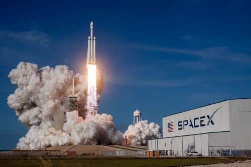 Liftoff of the Falcon Heavy followed by launch at the Kennedy Space Center. Source: SpaceX.