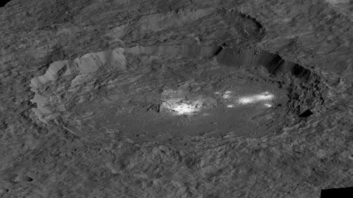 מכתש אוקאטור. מקור: NASA.
