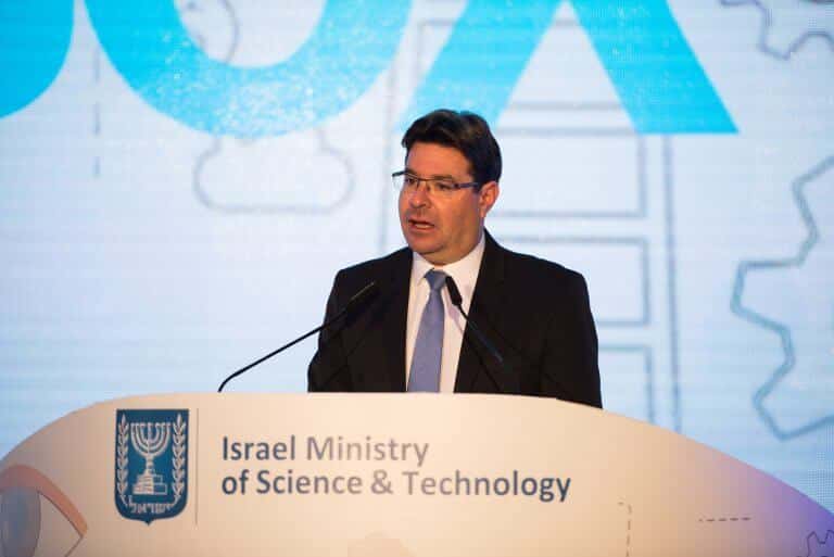 وزير العلوم والتكنولوجيا أوفير أكونيس في مؤتمر وزراء العلوم من جميع أنحاء العالم الذي انعقد في القدس. تصوير شارون أميت