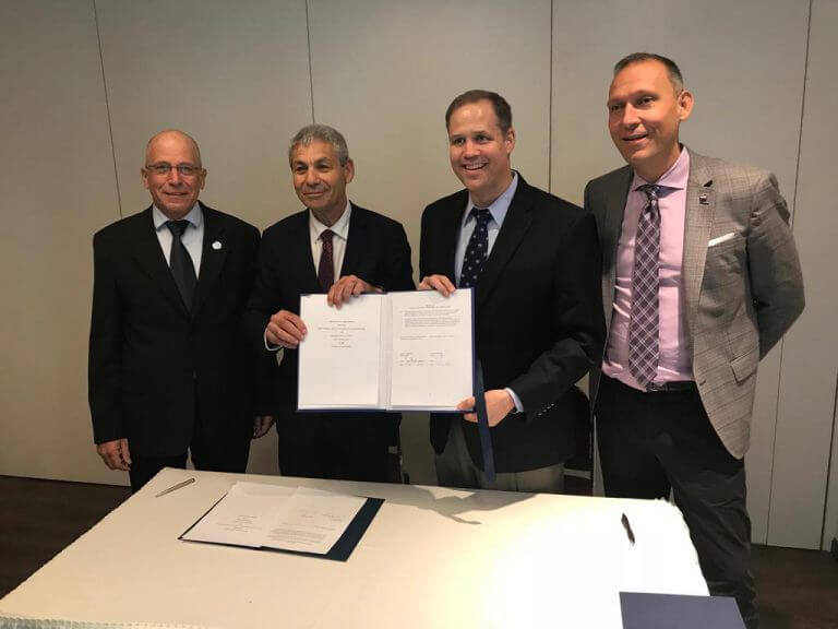 From today's signing ceremony: (right to left): Dr. Thomas Zorbuchen from NASA, NASA chief Jim Bridenstine, Israel Space Agency director Avi Blasberger, CEO of Space I.L. Dr. Ido Antavi (Photo: Ministry of Science)