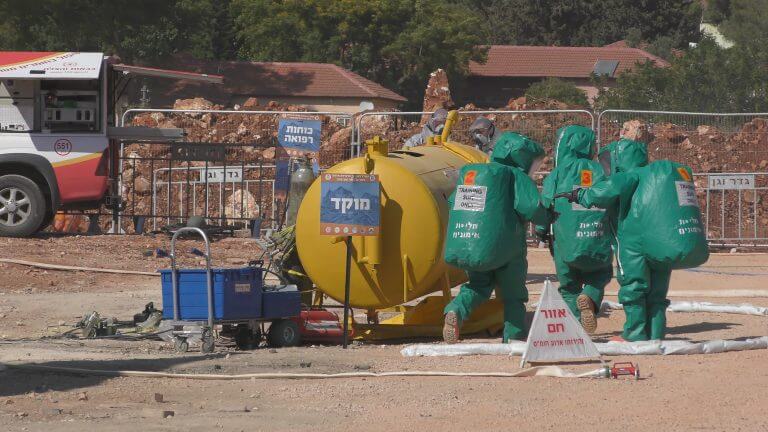 Exercising dangerous brown leaks in Karmiel, Home Front Command exercise Turning Point 2017. Photo: shutterstock