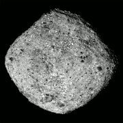 צילום של האסטרואיד בנו ממצלמות החללית OSIRIS-REx, מגובה של כ-80 ק"מ. צילום: נאס"א