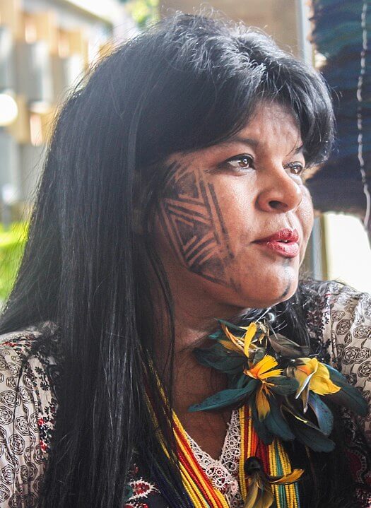 Sonia Guajajara, politician and indigenous activist in Brazil, and one of the speakers at the climate conference in Bonn, 2019. Photo: Andrew Aurélio P. de A. Costa from Wikipedia