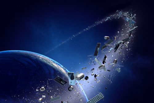 פסולת חלל מלווינים שהתנגשו. איור: Johan Swanepoel/Shutterstock